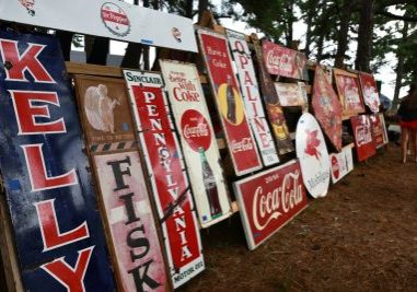 The World's Longest Yardsale Fort Payne Al